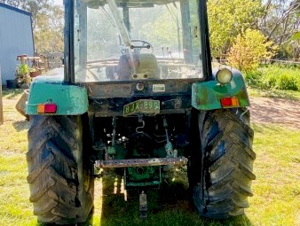 John Deere 2140
