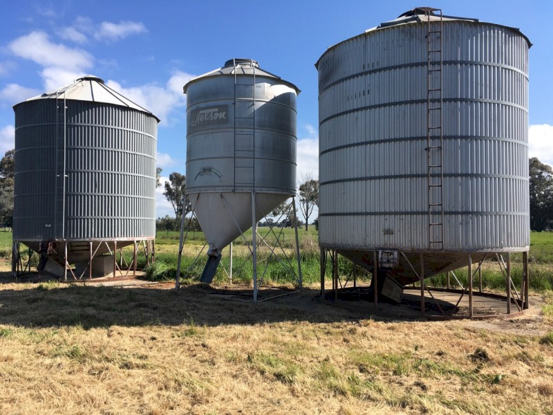3 Nelson silo's for sale