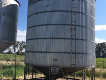 3 Nelson silo's for sale