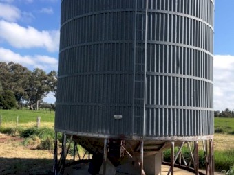 3 Nelson silo's for sale