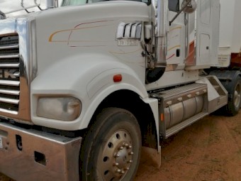 2008 Mack Trident Prime Mover
