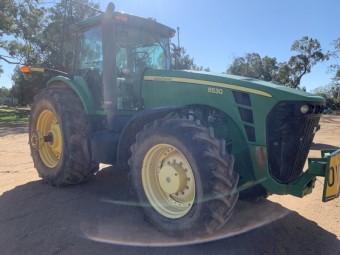 2006 John Deere 8530 Tractor