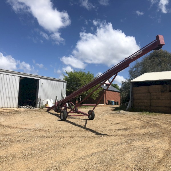2008 VENNINGS Self Propelled Auger 50ft
