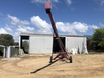 2008 VENNINGS Self Propelled Auger 50ft
