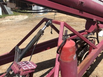 2008 VENNINGS Self Propelled Auger 50ft