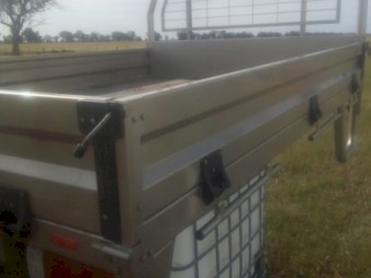 LandCruiser Drop Side Tray