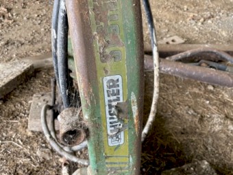 Hay / Silage Feeder - Hustler