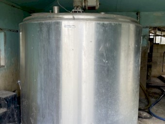 Milk Vat and Compressor 