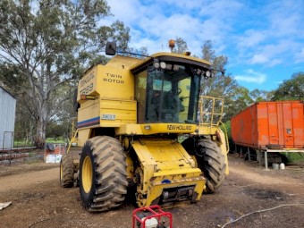 2002 TR89 New Holland