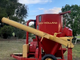 New Holland Grinder Mixer