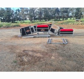 Combi Clamp Sheep Handler 