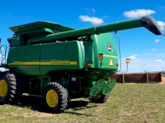 John Deere 9660 STS Header with 2007 John Deere 936D Front with Trailer