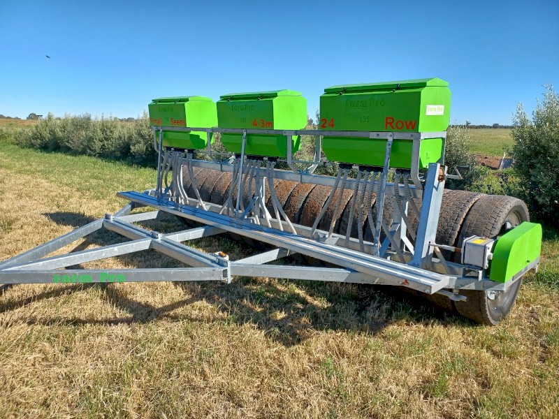 Farm Pro Band Seeder with Small Seed Boxes & Rubber Tyre Roller