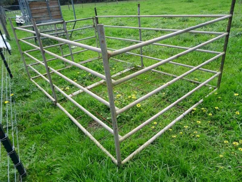 Stock crate (sheep) for trailer