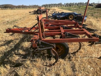 Leon Co CP500 Chisel Plough