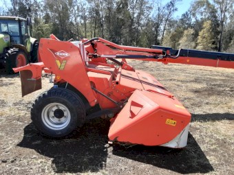 Under Auction - (A169) 2019 4460TCS Kuhn Mower Conditioner 