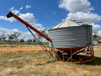 28t Jetstream Field Bin (2 available)