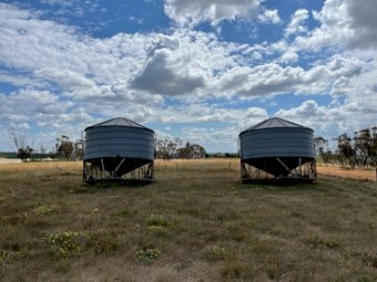 28t Jetstream Field Bin (2 available)