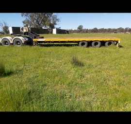 1977 Freighter Tri-Axle Float