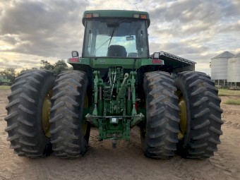1999 John Deere 7810 Tractor