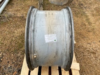 MF Front Rim - to suit 420/70R28 tyre