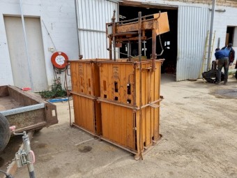 Sunbeam Twin Box Electric Wool Press