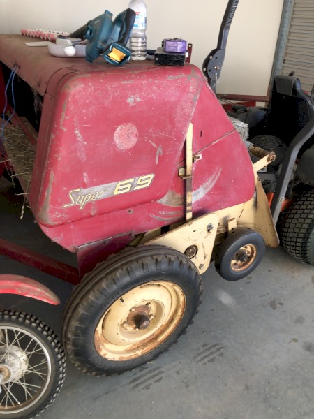 New Holland Super 69 Small Square Baler