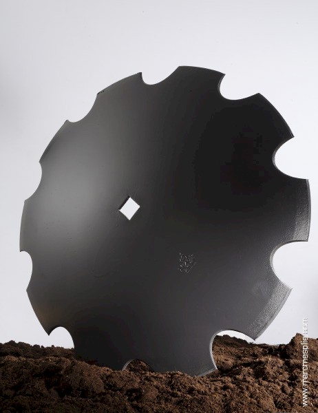 CASE 28 INCH DISC BLADE - SCALLOPED / FLAT BACK