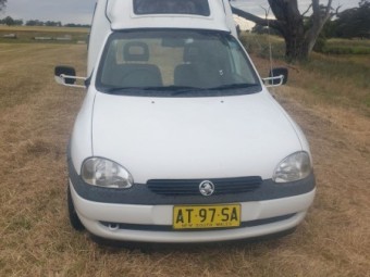 Mobility Vehicle Holden Combo for Wheelchair Passenger / Scooter  No GST