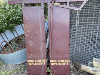 Cattle Crush Head Bail - John Berends