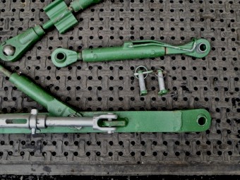 2018/John Deere/Tractor/3PL/Hitch/3 Point Linkage/3 Point Hitch