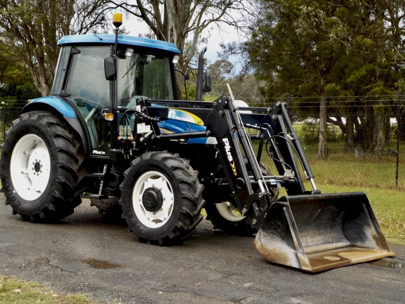 2013 New Holland TD95D 4x4 90hp Agricultural Farm Tractor
