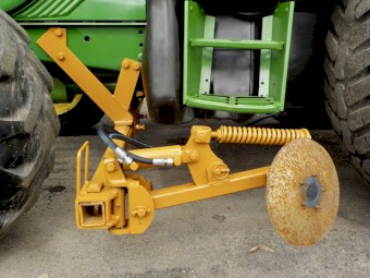 Gyral Implements Ezi-Edger Hydraulic Double Arm Grass Edging Attachment