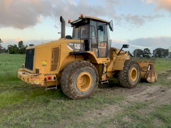CAT 962H LOADER WITH 4 IN 1 BUCKET