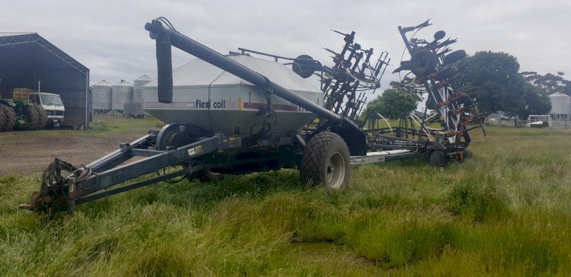 Flexicoil 1720 with 40.1ft Bar