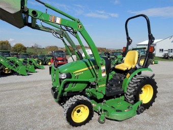 2015 John Deere 2025R
