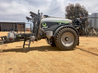2020 Stoll S6 Trailing Boom Spray
