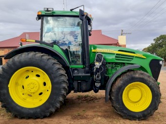 2005 John Deere 7920 Front end Loader Tractor