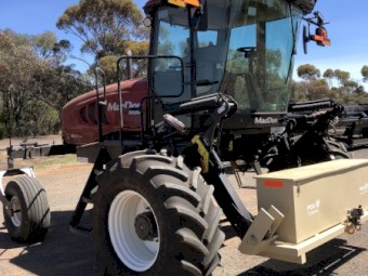 M205 Macdon Windrower 