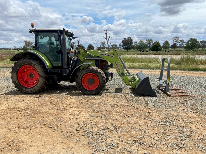 2013 Claas Arion 620 FEL