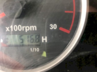 2018 Mahindra mFORCE 100hp Tractor / Loader