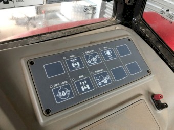 2018 Mahindra mFORCE 100hp Tractor / Loader