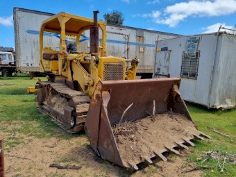 International 175c Traxcavator