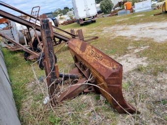 Hydraulic Blade - 2670mm Wide