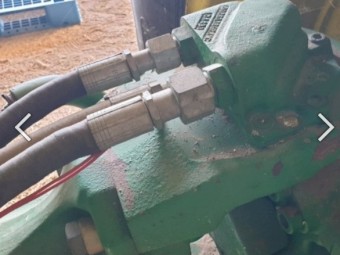 2011 John Deere 4WD 9870 STS Header with 40ft Macdon FD70 Flex Draper Front