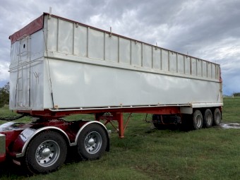 1989 White 36ft Tipper