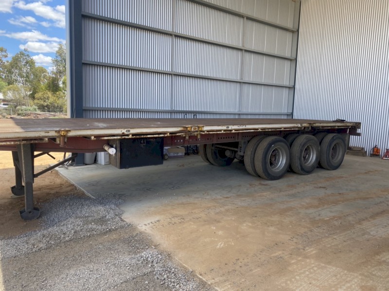 40' Freighter Flat Top