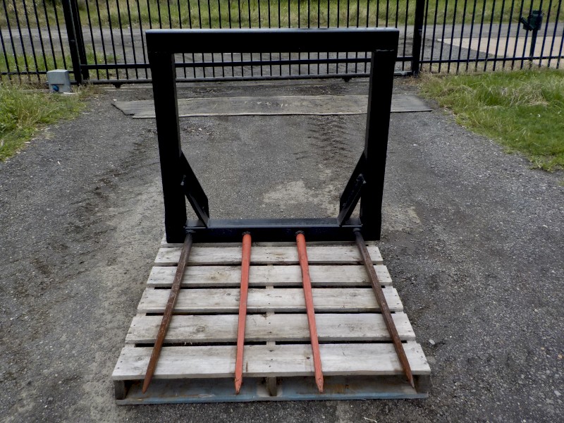 Heavy Duty 4 Spear Tractor Hay Fork Attachment