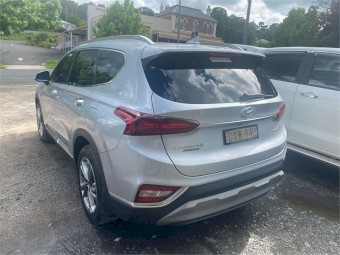 Hyundai Santa Fe Turbo Diesel- 2 years factory warranty--60,000km.