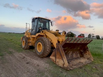 CAT 962H LOADER WITH 4 IN 1 BUCKET